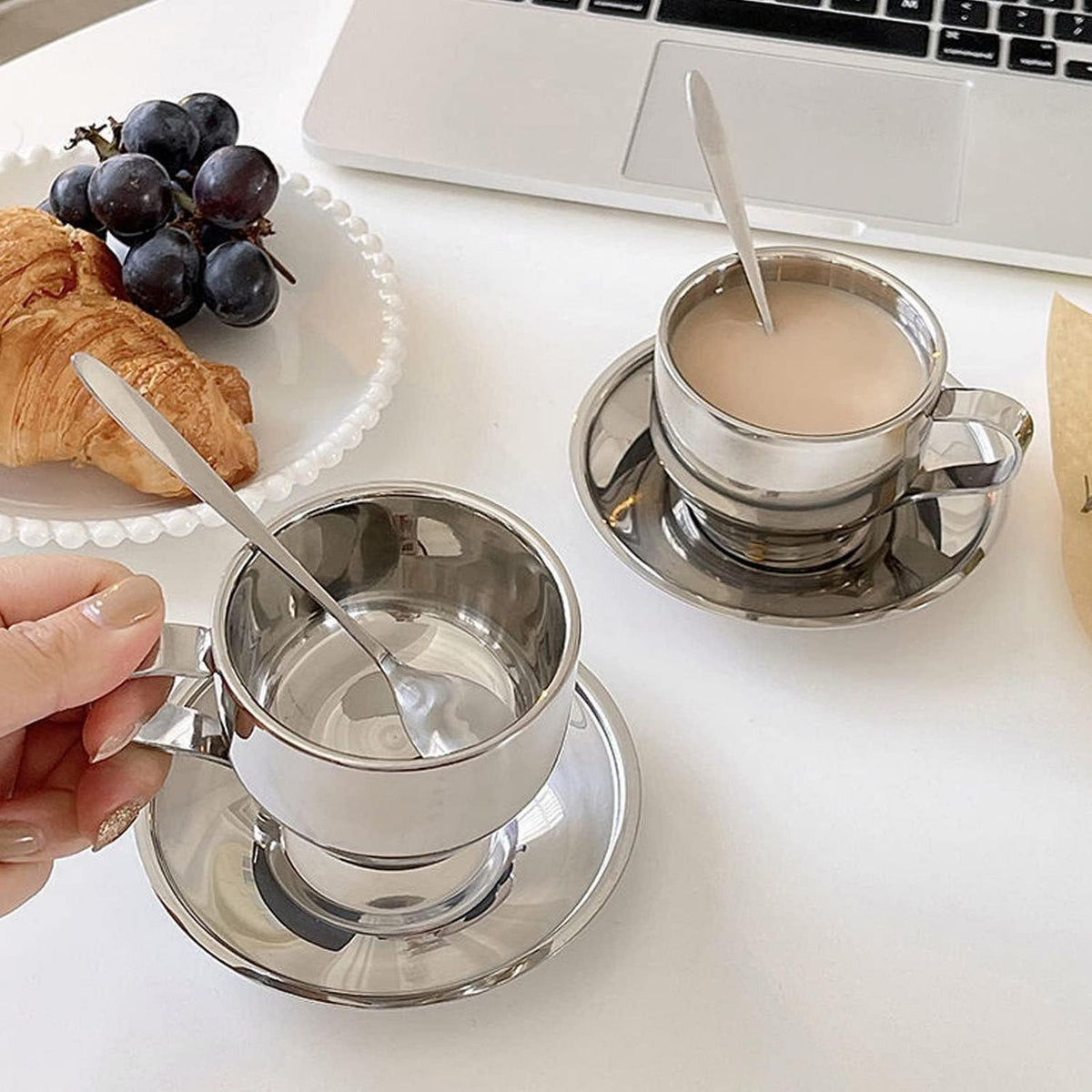 Edelstahl Kaffeetassen Set 180ml – 4er Set mit Löffel & Untertasse