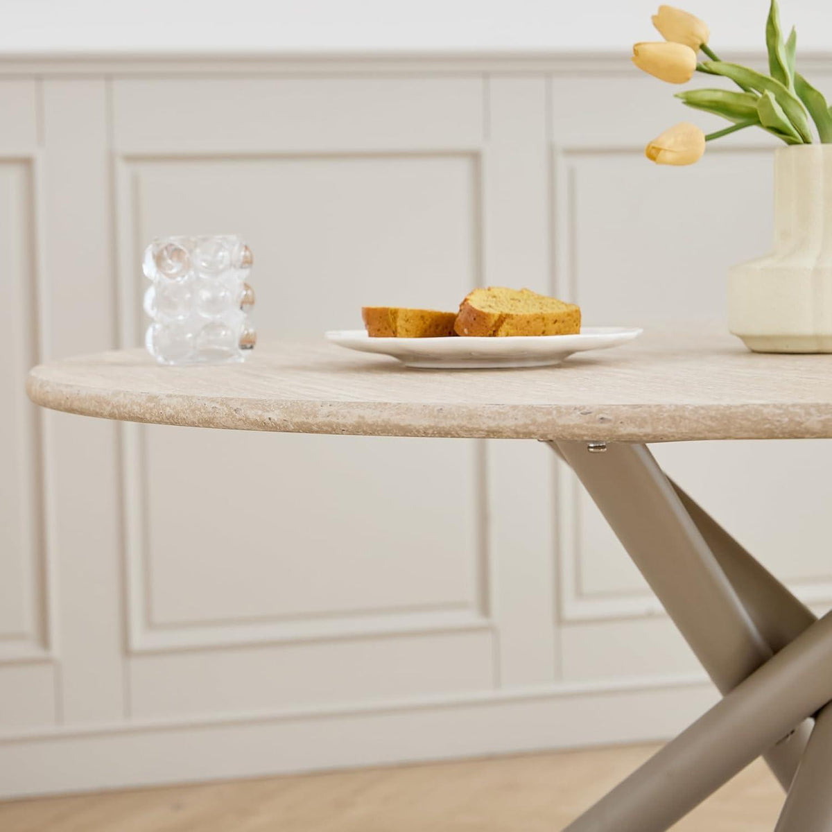 Rundes Esszimmer-Set mit 4 Leinenstühlen – Hellgelb & Braun