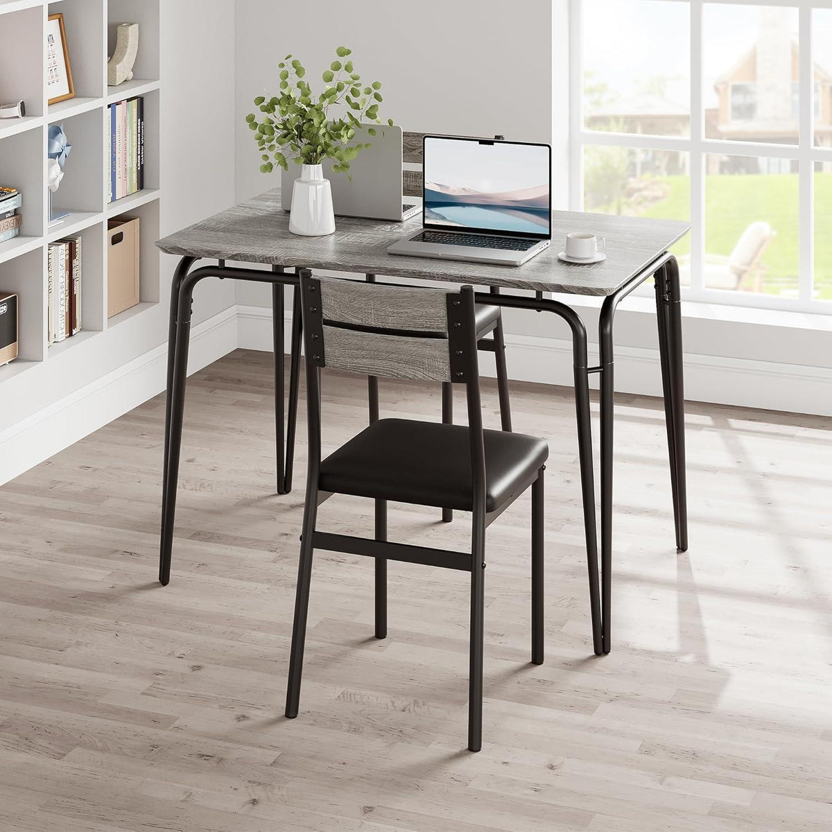 Esszimmer Set Grau – Tisch mit 4 gepolsterten Stühlen