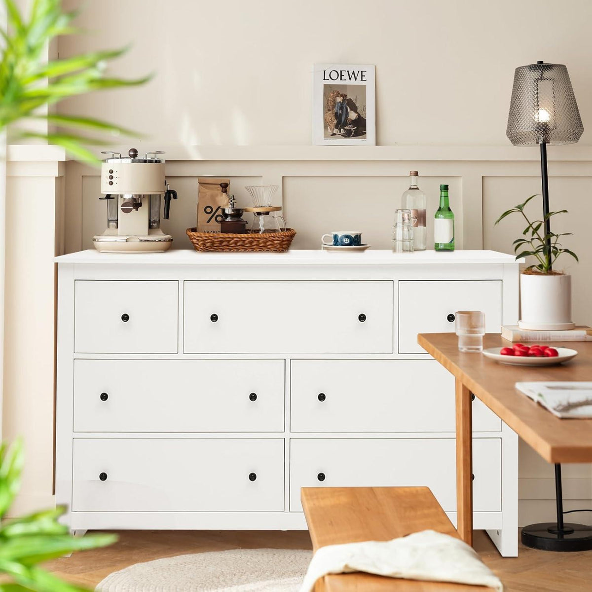 Weißes Sideboard mit 7 Schubladen – Modern & Vielseitig
