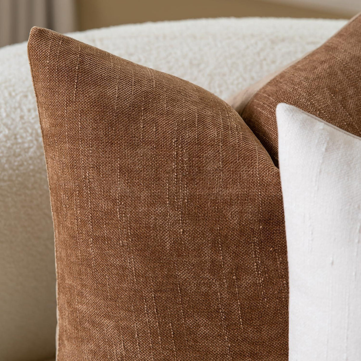 2 Kissenbezüge 45x45 cm Chenille Bronze – Farmhouse Stil